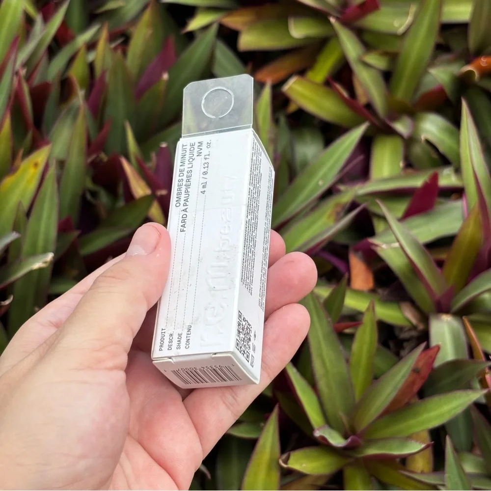 BNIB R.E.M. Beauty Starlet Matte Liquid Eyeshadow • NVM